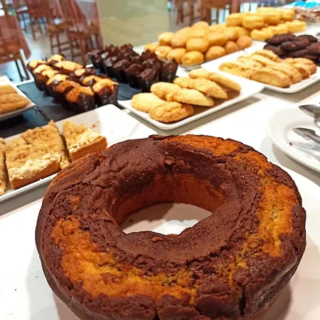 拉宁费雅酒店 3*