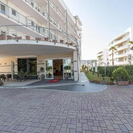 Hotel La Ninfea Montesilvano Marina